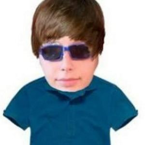 Meet your Posher, Caitlyn